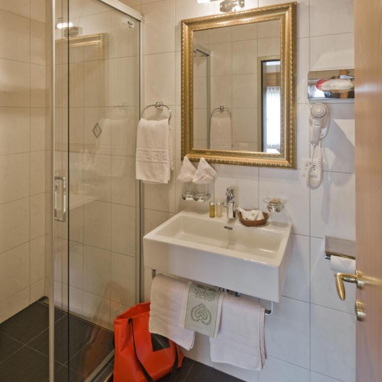 Haus Bürchnerhof - Premium Doppelzimmer mit Balkon und Bergblick - 11