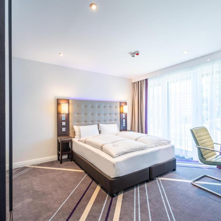 Premier Inn München City Schwabing - Habitación Doble Estándar - 6