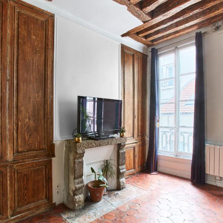 Heart of Montorgueil & Les Halles - 1BR - Paris Vacation Rentals - Apartment - 10