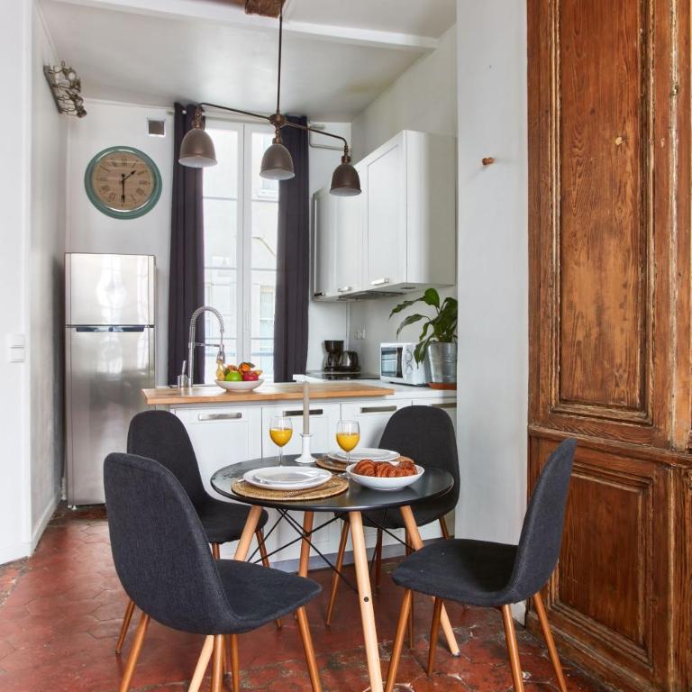 Heart of Montorgueil & Les Halles - 1BR - Paris Vacation Rentals - Apartment - 12