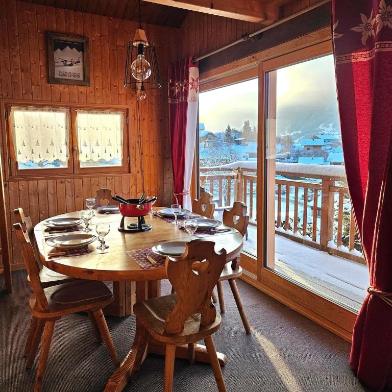 Chalet chaleureux - vue montagnes Grand Massif - Chalet 3 Chambres - 3