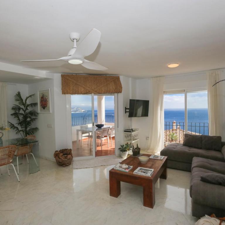 Vista Marina del Este - Two-Bedroom Apartment - 9