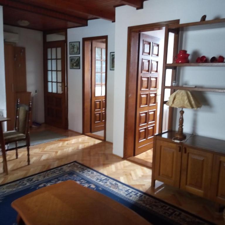 Apartmani Lucky - Apartman sa 1 Spavaćom Sobom - Potkrovlje - 1