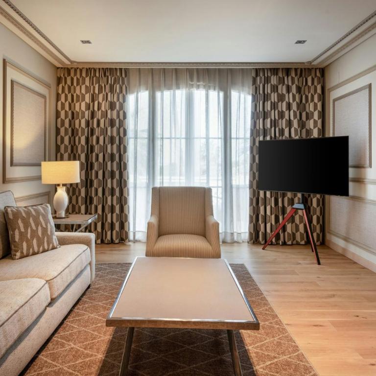 Grand Hotel Las Dunas, Autograph Collection - King Suite with Balcony and Limited View - 5