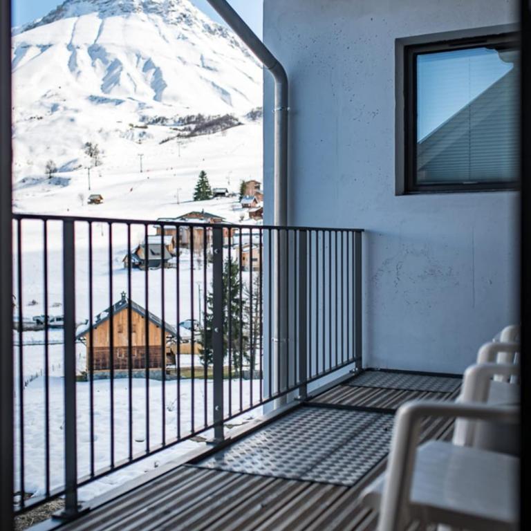 Apartment 2 BR Near Slopes View - Apartment - 4
