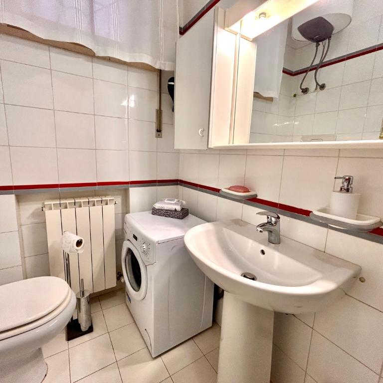 BILO BELVEDERE DESTRO, con giardino, vista mare, posto auto e wifi - Appartamento con 1 Camera da Letto - 13