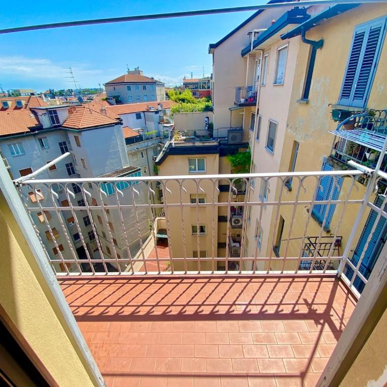 10 minutes from the cathedral- Metro 100 meters away - Appartamento con 1 Camera da Letto - 11