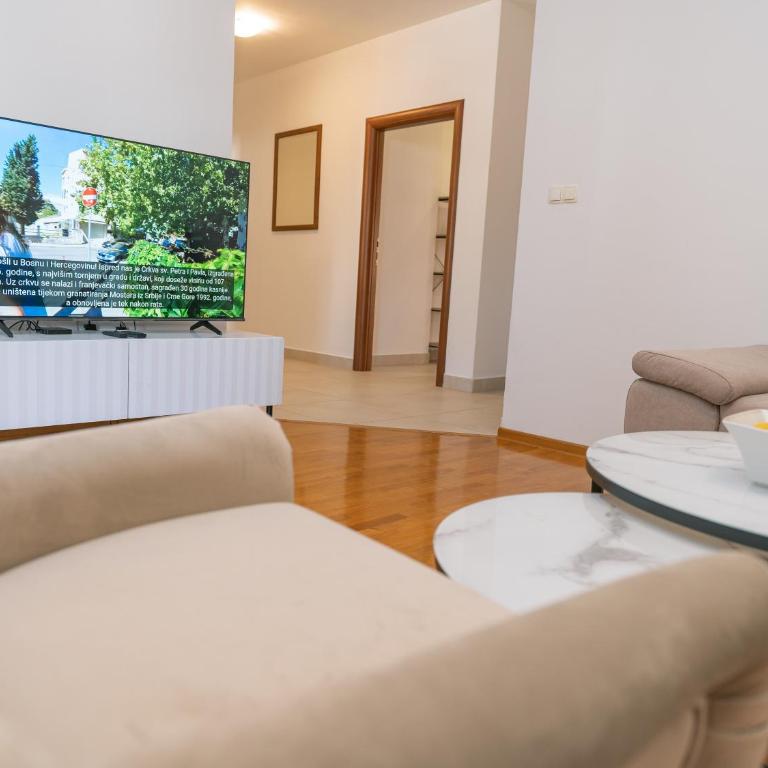 TORO Orca apartments - Three-Bedroom Apartment - 13