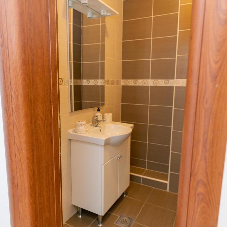 TORO Orca apartments - Three-Bedroom Apartment - 18