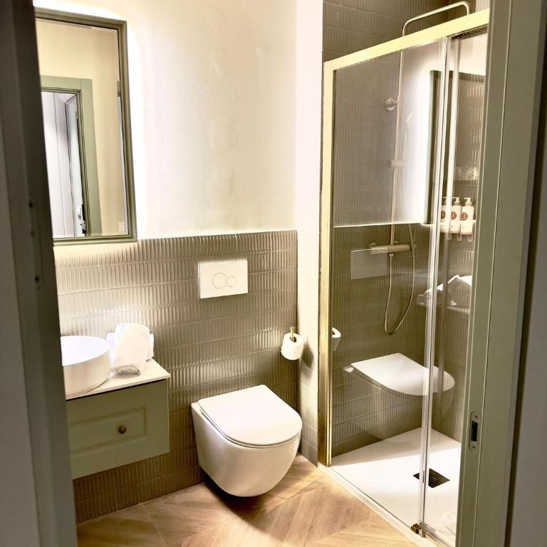 AT Boutique Alma - Double Room with Balcony - 15
