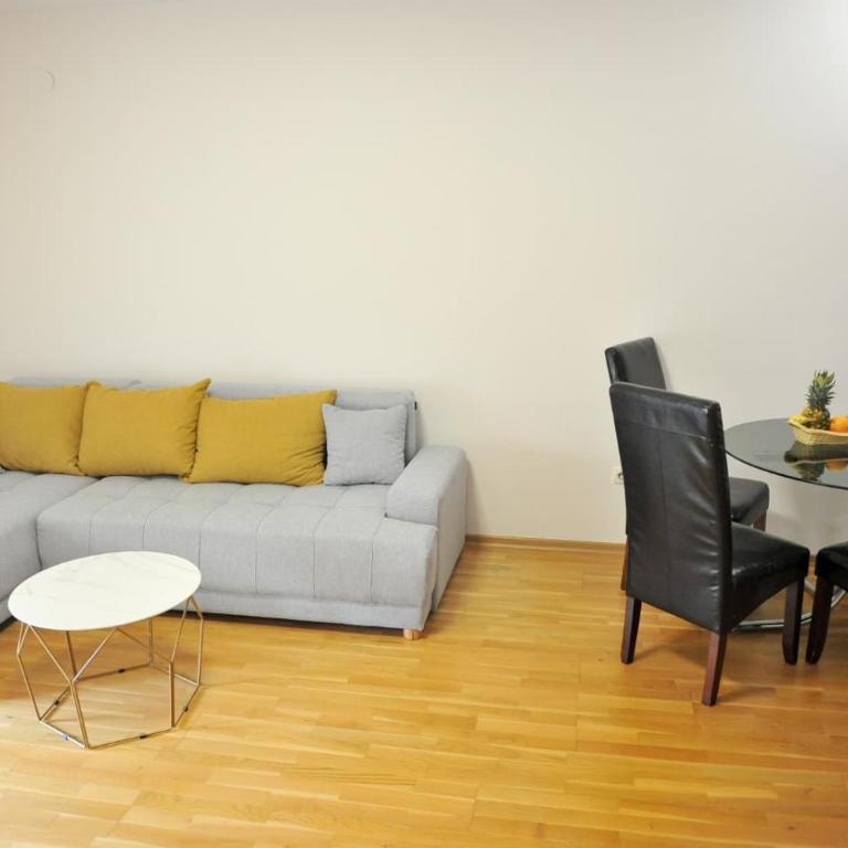 TORO Orca apartments - One-Bedroom Premium Apartment - 2