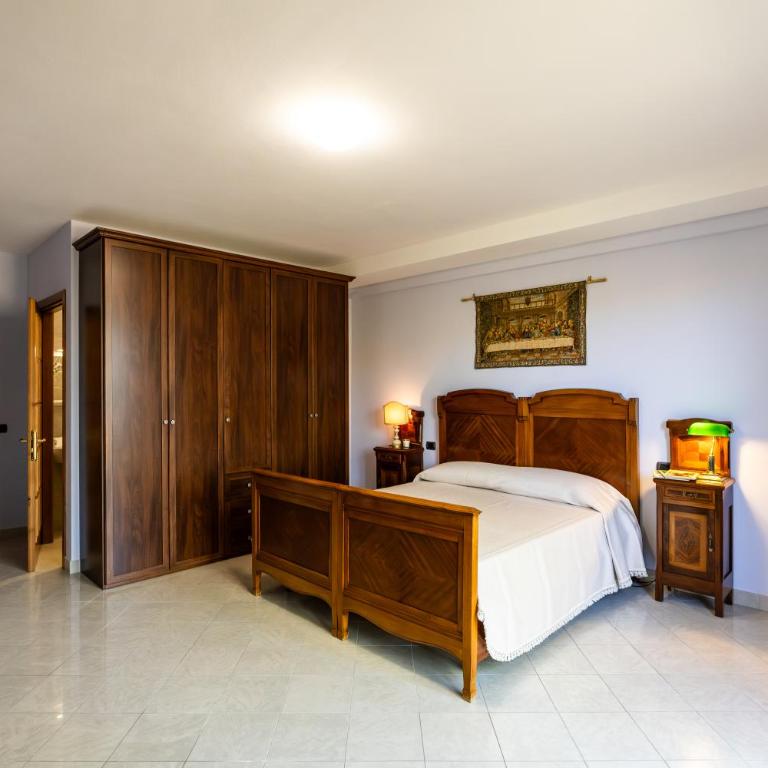 GuestHost - Bright Apartment with garden - One-Bedroom Apartment - 24
