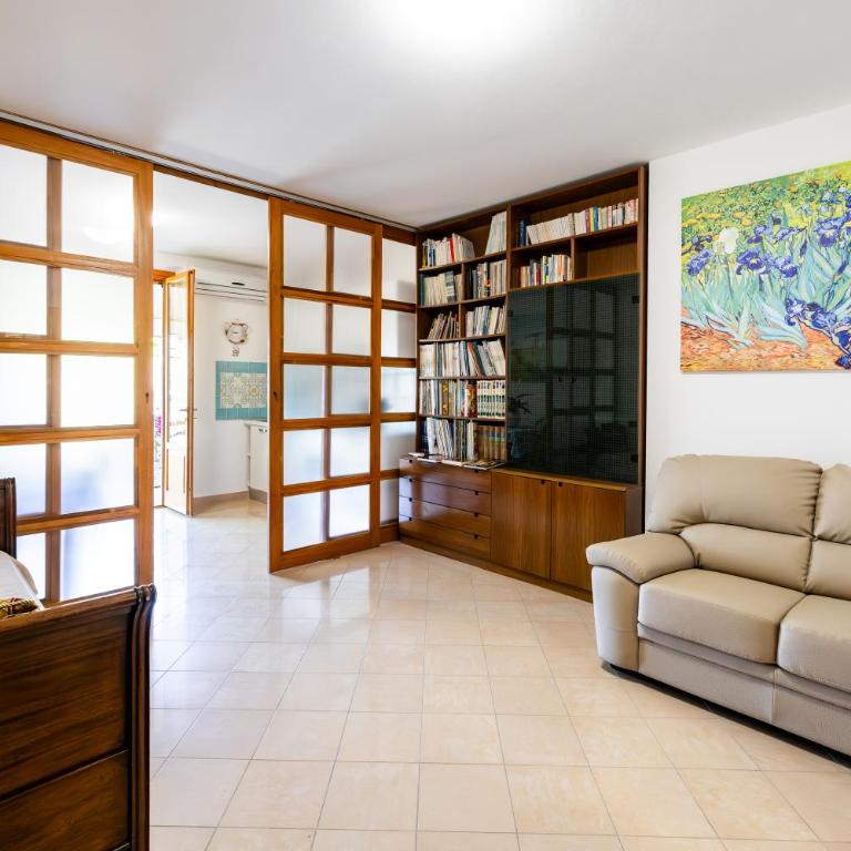 GuestHost - Bright Apartment with garden - One-Bedroom Apartment - 3