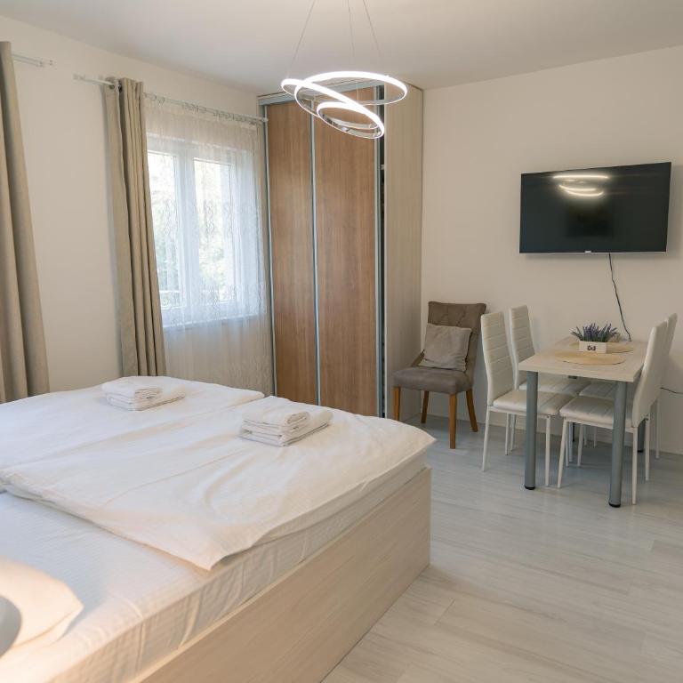 Central Spot by ToRo - One-Bedroom Apartment - 2