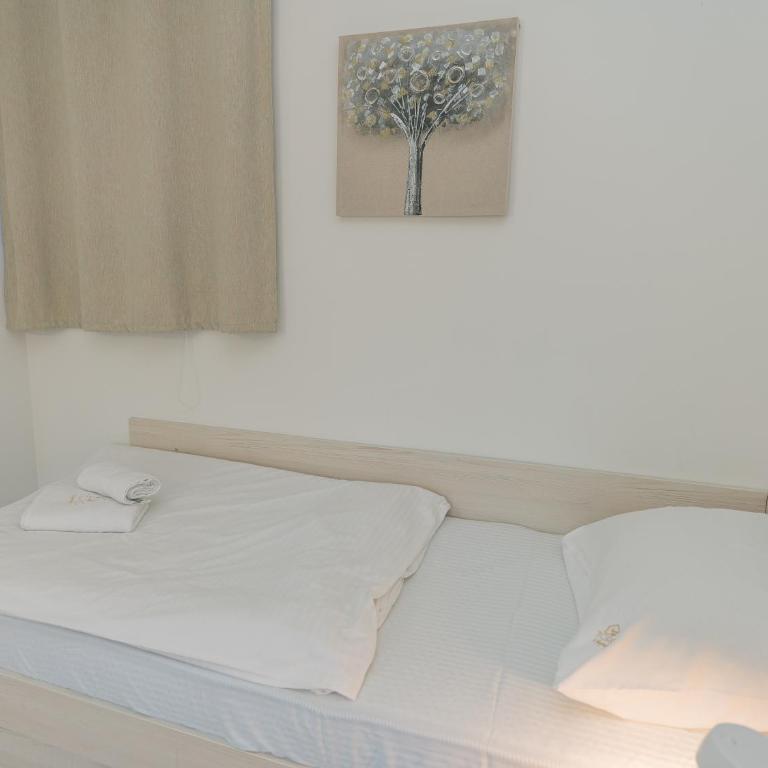 Central Spot by ToRo - One-Bedroom Apartment - 23