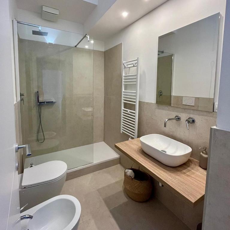 Sea View Charme Apartment - Deluxe Apartment - 10