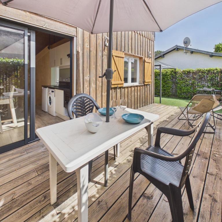 Chalet 700m de la mer, ideal 2 adultes 2 enfants - Chalet - 7