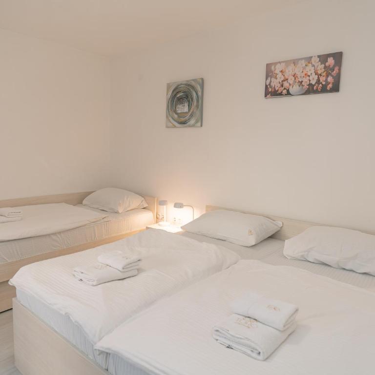 Central Spot by ToRo - One-Bedroom Apartment - 2