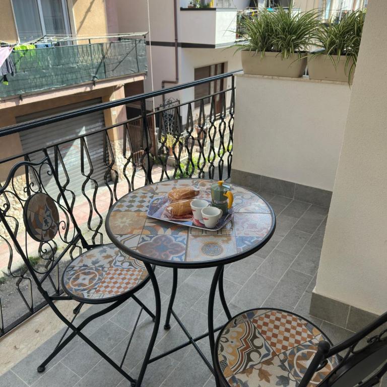 Anacapri Apartment - Appartamento con 2 Camere da Letto e Balcone - 46