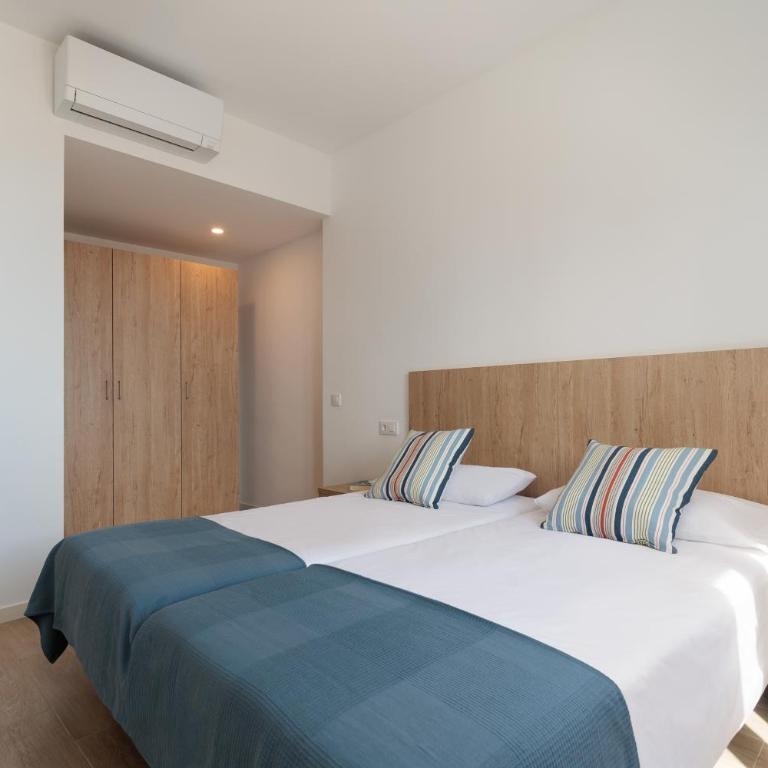 LETS HOLIDAYS Wake Up by the Sea in Victoria apartment 1 - Apartamento - 7
