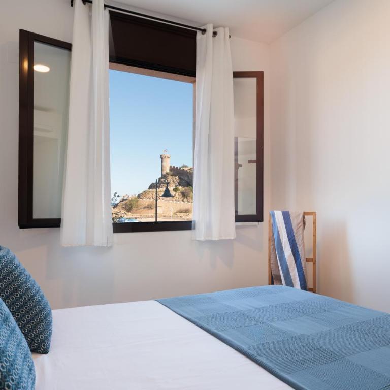 LETS HOLIDAYS Wake Up by the Sea in Victoria apartment 1 - Apartamento - 2