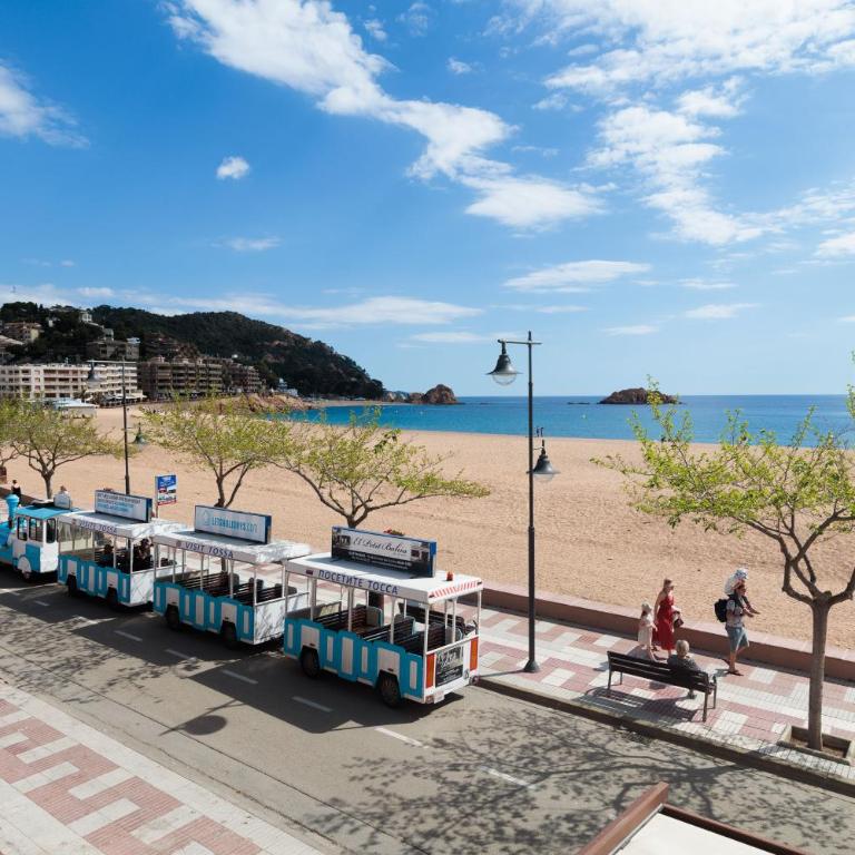 LETS HOLIDAYS Wake Up by the Sea in Victoria apartment 1 - Apartamento - 8