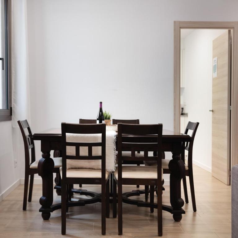 LETS HOLIDAYS Wake Up by the Sea in Victoria apartment 1 - Apartamento - 25