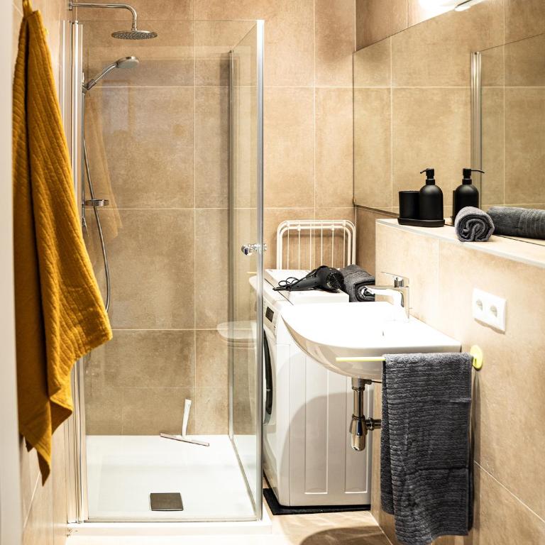 Microloft City Innsbruck - Apartment mit 1 Schlafzimmer - 11