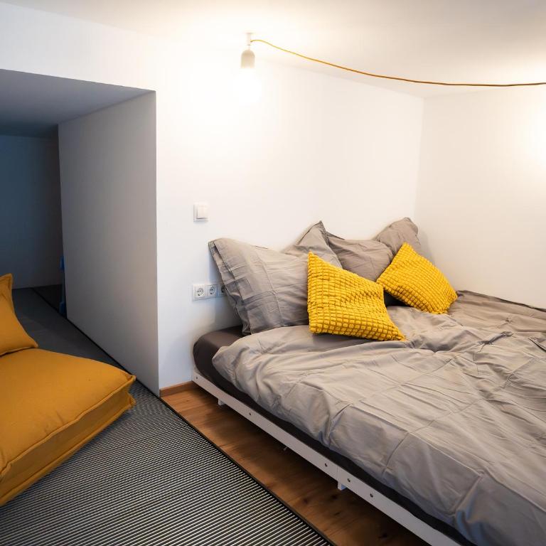 Microloft City Innsbruck - Apartment mit 1 Schlafzimmer - 12