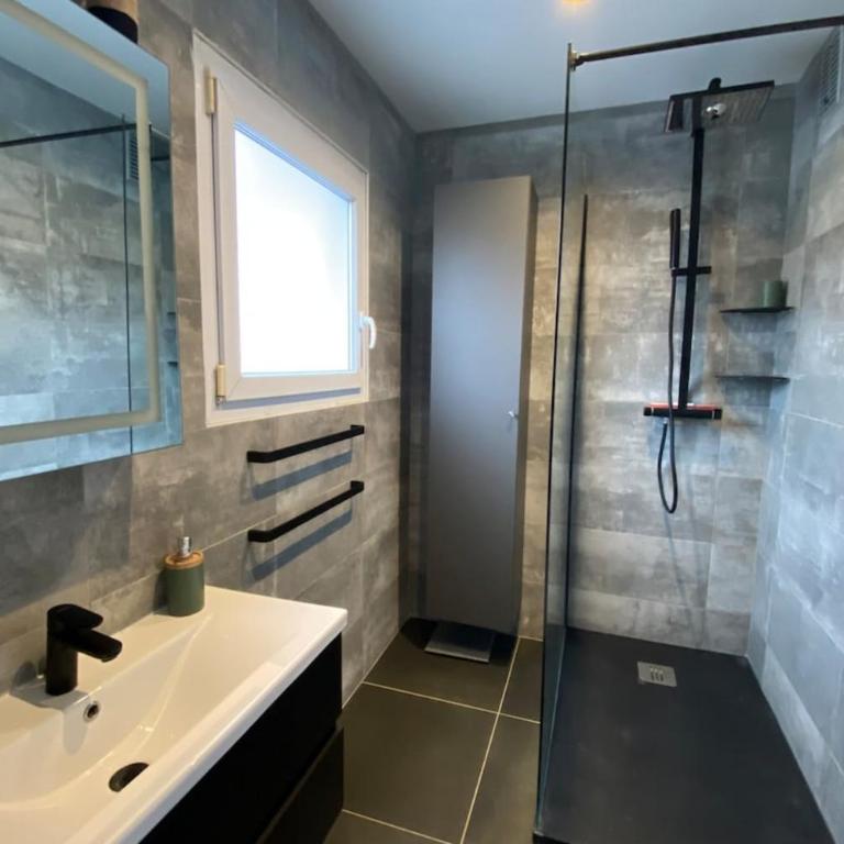 06AZ - Appartement avec terrasse 10min du Palais - Appartement - 13