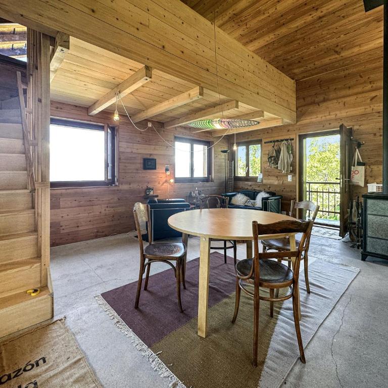 Alpine Nest Chalet, Stunning Mountain Views - Chalet mit 2 Schlafzimmern - 4