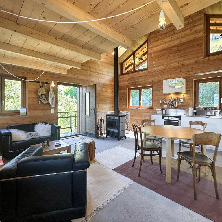 Alpine Nest Chalet, Stunning Mountain Views - Chalet mit 2 Schlafzimmern - 2