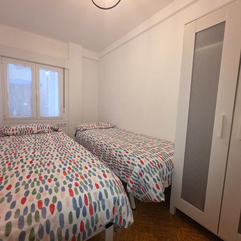 Becquer 10 - Céntrico, Wifi, ideal 4 personas - Apartamento de 2 dormitorios - 3