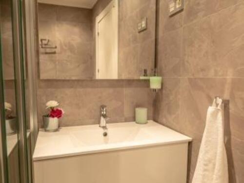 Aston - Apartamento en el centro de Bilbao Garaje incluido - Apartamento - 15