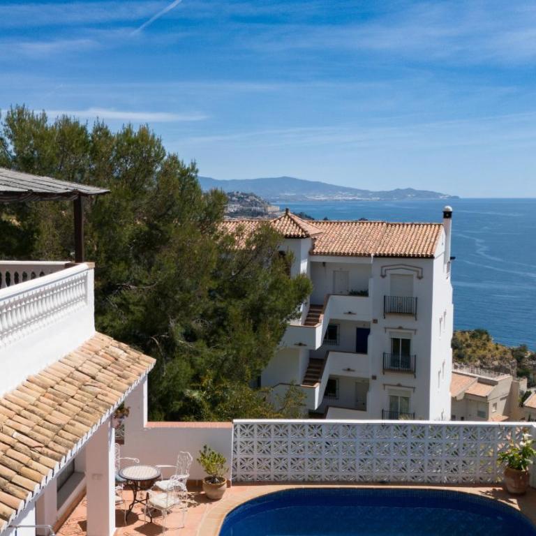 Exclusive Villa, Wonderful Garden, Private Heated Pool - Villa with Private Pool - 42