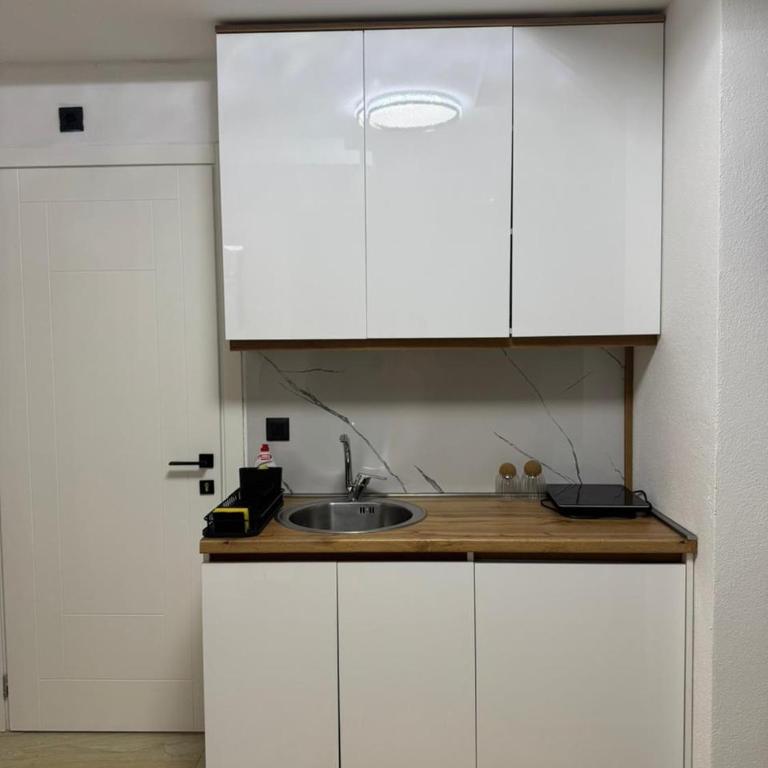 Apartmani Edi Premium - Apartman sa 1 Spavaćom Sobom - 2