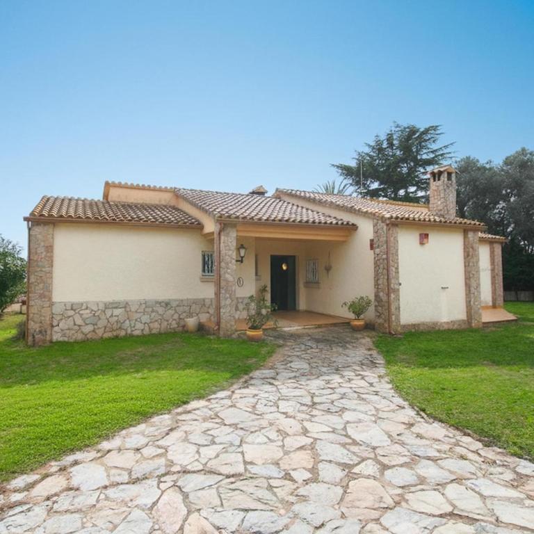 EMPORION PUIGSESFORQUES House in Calonge Spacious and bright - Three-Bedroom House - 7