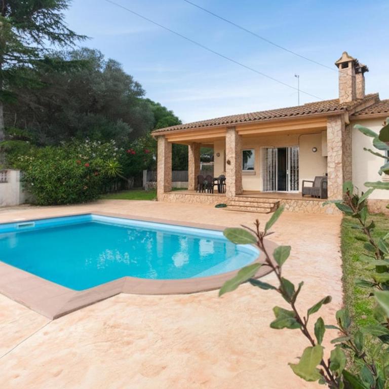 EMPORION PUIGSESFORQUES House in Calonge Spacious and bright - Three-Bedroom House - 30