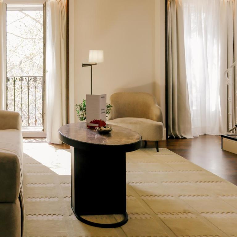 Hospes Puerta de Alcalá, a Member of Design Hotels - Suite Junior - 3