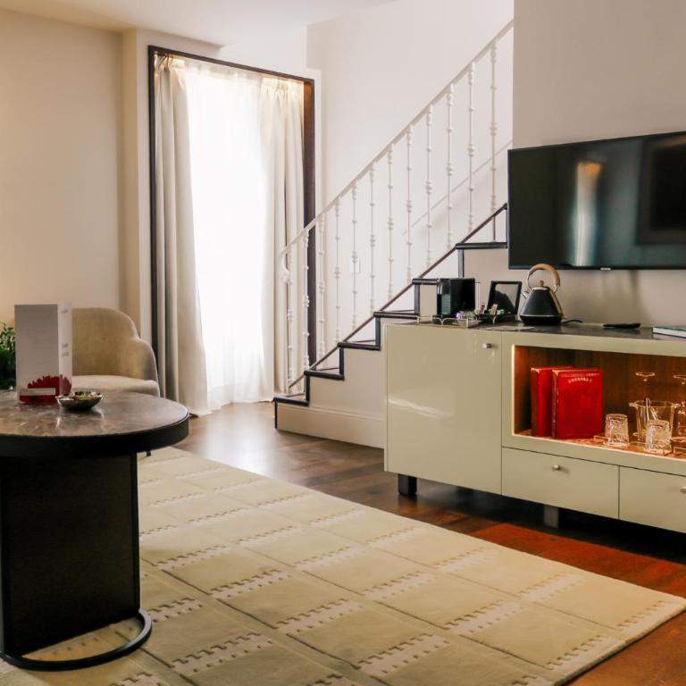 Hospes Puerta de Alcalá, a Member of Design Hotels - Suite Junior - 1