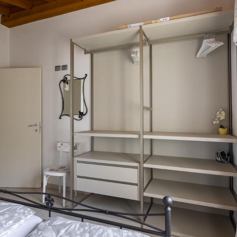 Melograno - Appartamento con 1 Camera da Letto e Vista Lago - 13