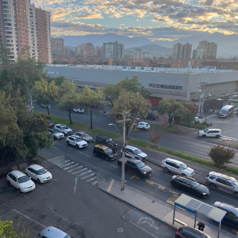 Lado Parque Arauco 3 Habitaciones - Three-Bedroom Apartment with Mountain View - 7