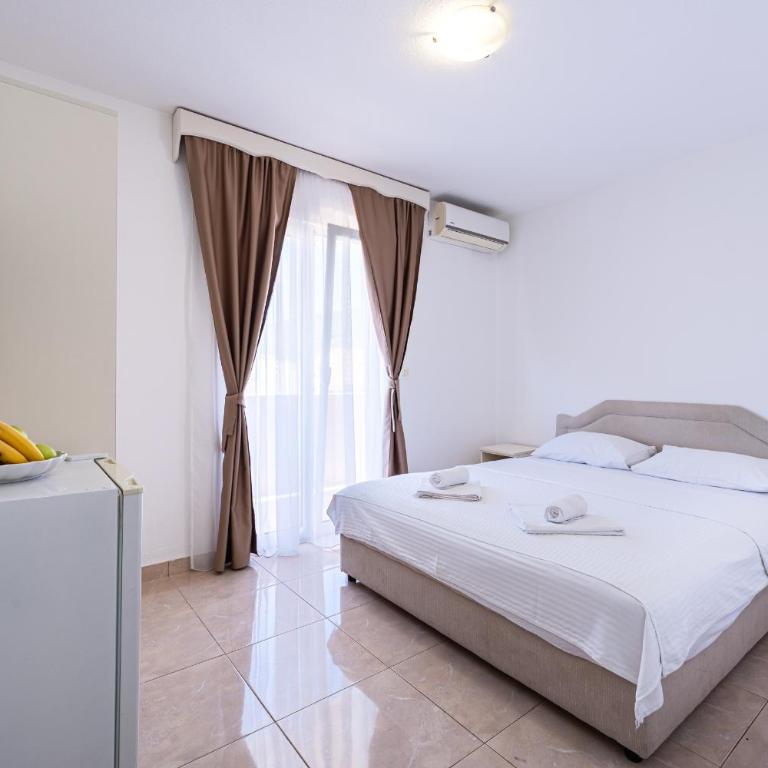 Velaris Apartments - Standardna Dvokrevetna Soba sa Bračnim Krevetom/Zasebnim Krevetima - 2
