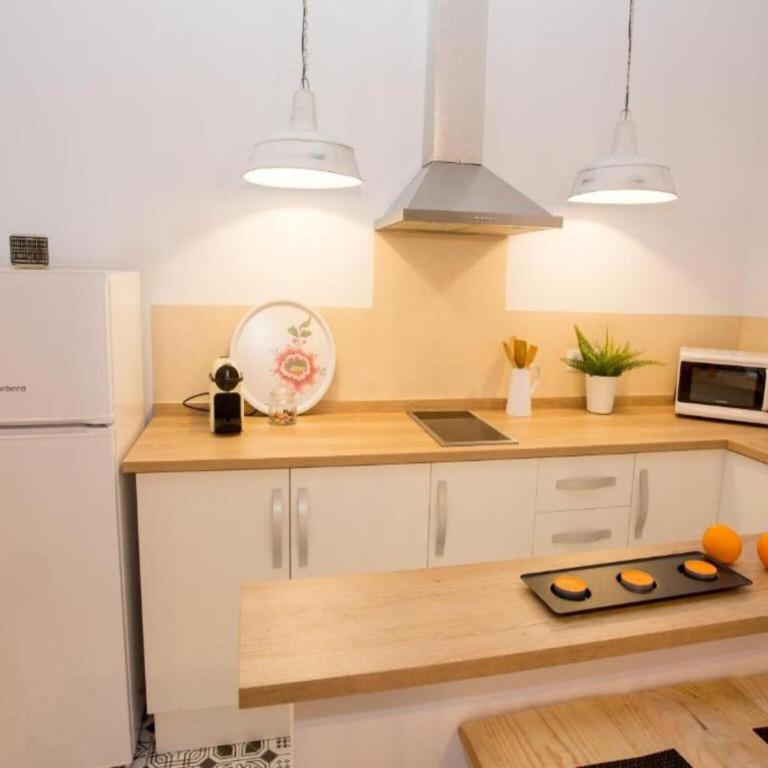 Deluxe Apartment with Jacuzzy - Two-Bedroom Apartment - 7