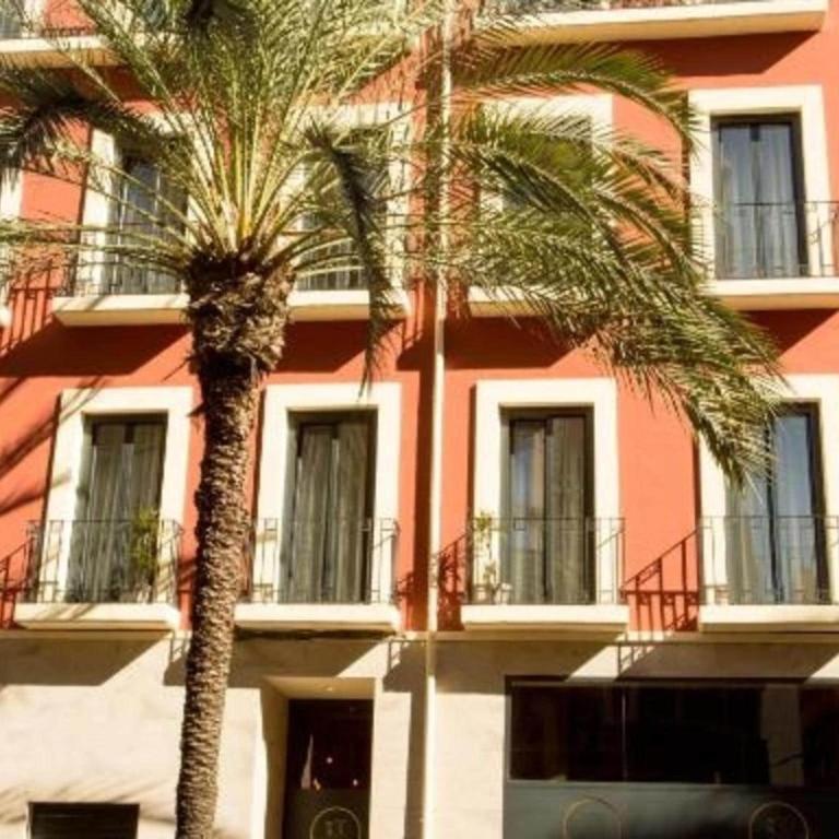 Deluxe Apartment with Jacuzzy - Two-Bedroom Apartment - 1