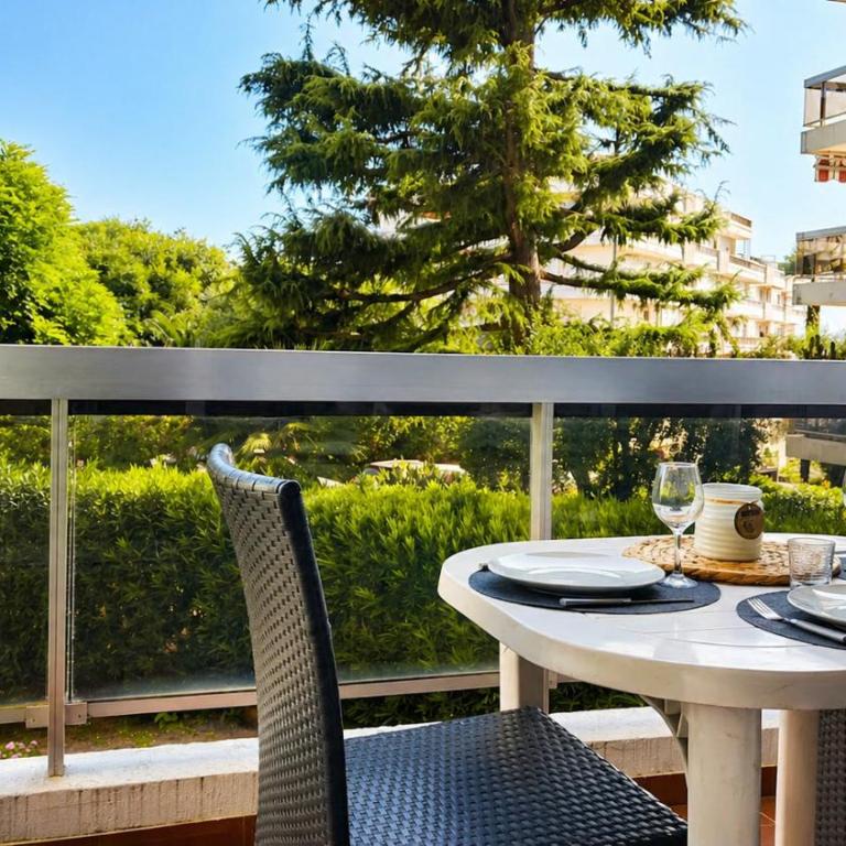 Appartement climatisé avec piscine, proche centre et plages d'Antibes - Studio avec Vue sur Jardin - 10