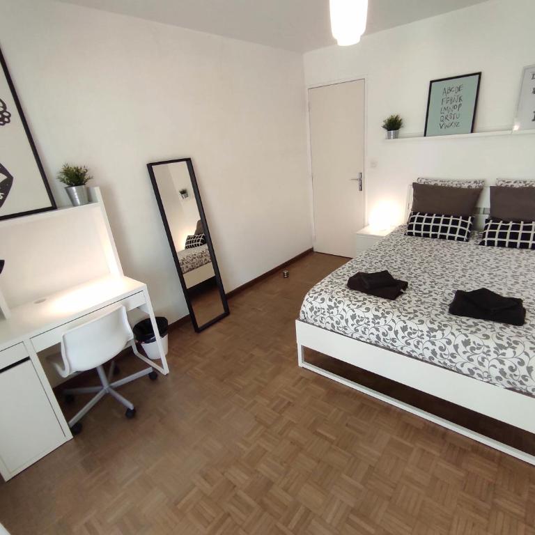 T4 3 chambres 4 étoiles clim avec garage ideal groupe tourisme et croisières proche Port Euromed Terrasses du port - Appartement 3 Chambres - 5