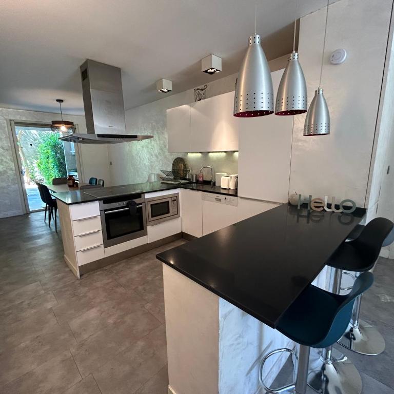 Appartement au calme Nice - Appartement 2 Chambres - 6