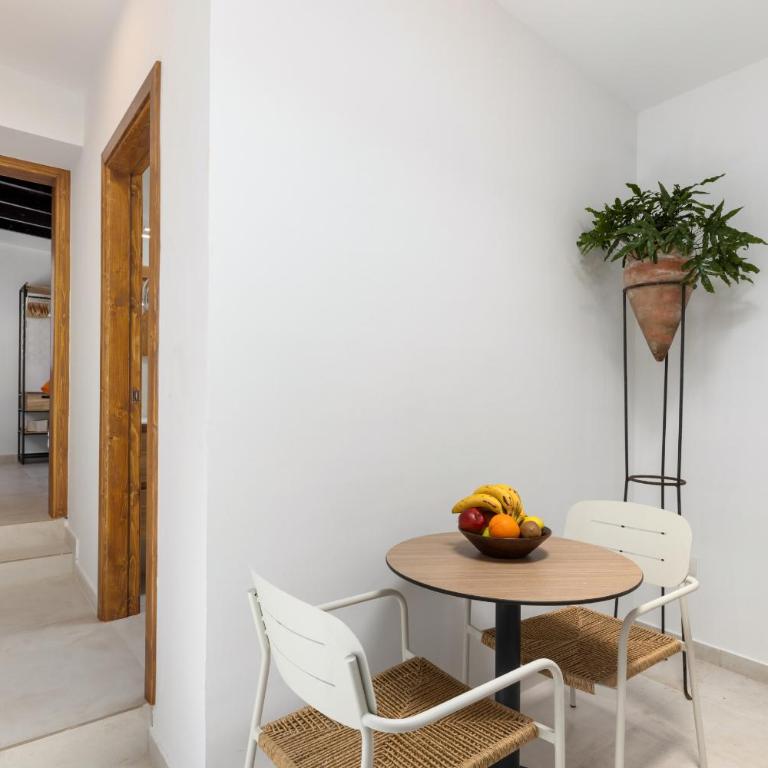 Roseta 1 by Escape Home - One-Bedroom Apartment with Terrace - 14