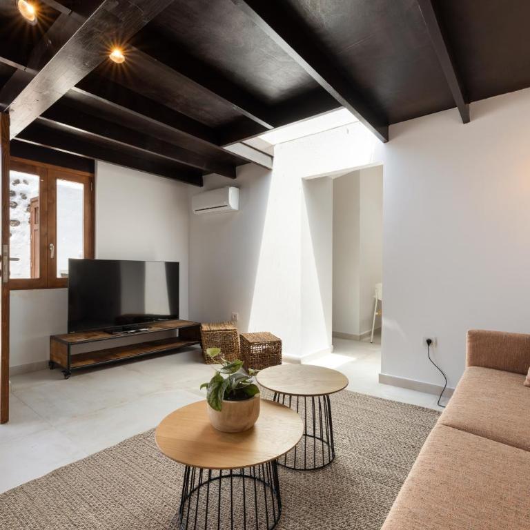 Roseta 1 by Escape Home - One-Bedroom Apartment with Terrace - 13
